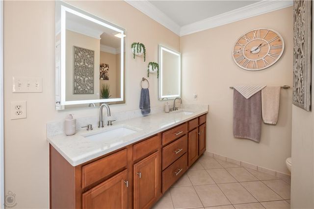 16 Creek Court, Easton, PA 18040