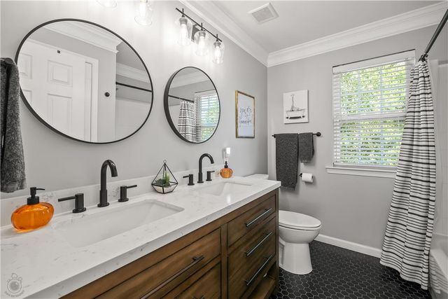 16 Creek Court, Easton, PA 18040