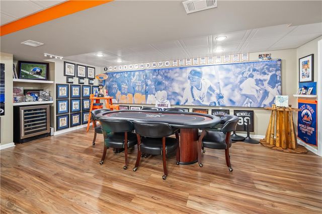 16 Creek Court, Easton, PA 18040