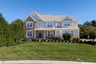 16 Creek Court, Easton, PA 18040