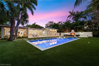 1949 ALAMANDA DR, Naples, FL 34102