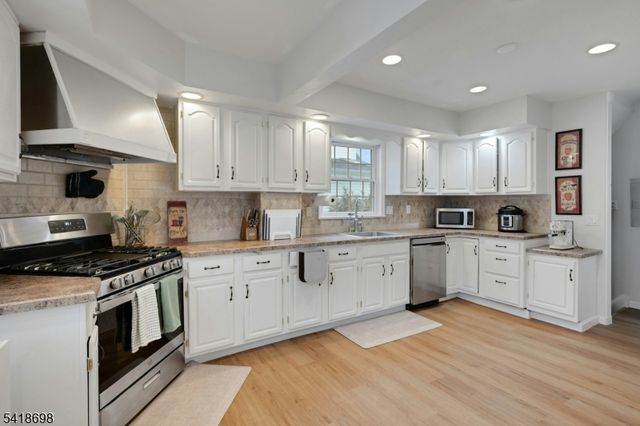 23 Filmore Ave, Livingston Twp., NJ 07039