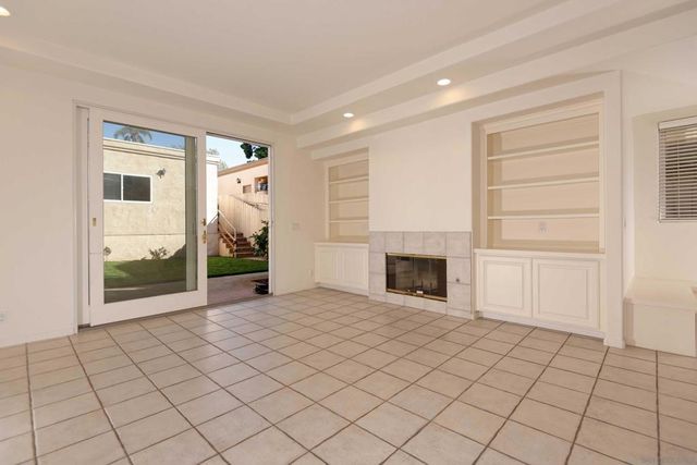7463 Draper Avenue, La Jolla, CA 92037