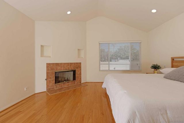 7463 Draper Avenue, La Jolla, CA 92037