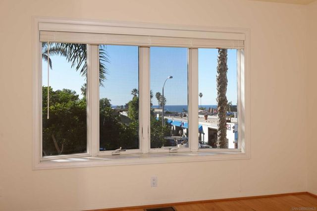 7463 Draper Avenue, La Jolla, CA 92037