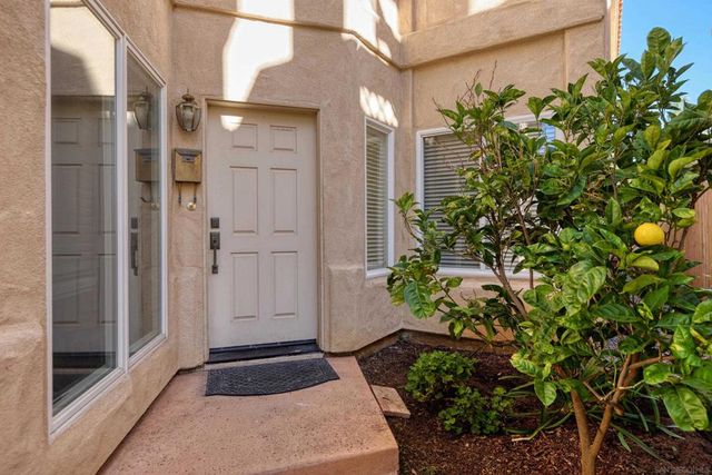 7463 Draper Avenue, La Jolla, CA 92037