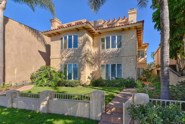7463 Draper Avenue, La Jolla, CA 92037