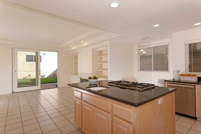 7463 Draper Avenue, La Jolla, CA 92037