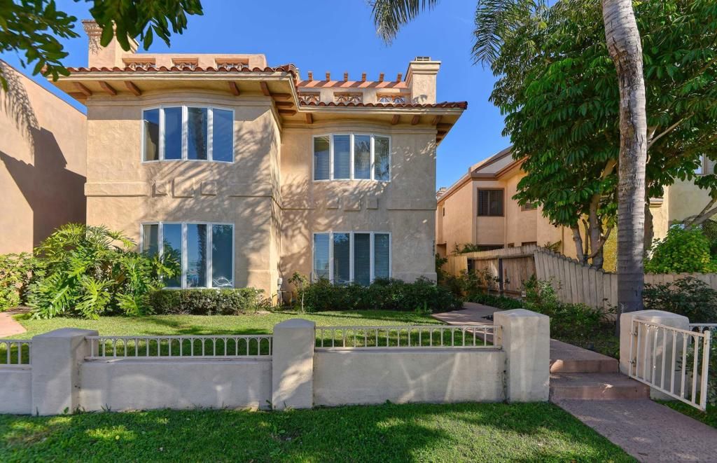 7463 Draper Avenue, La Jolla, CA 92037