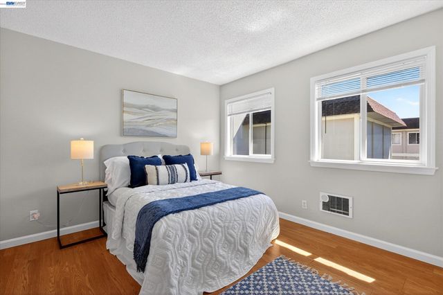 530 La Conner Dr 14, Sunnyvale, CA 94087