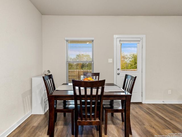 6814 Emerald Valley, San Antonio, TX 78242