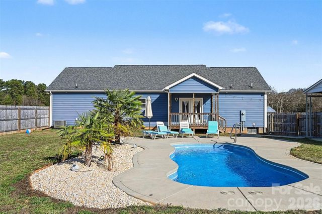 2268 Westbrook Road, Edgemoor, SC 29712