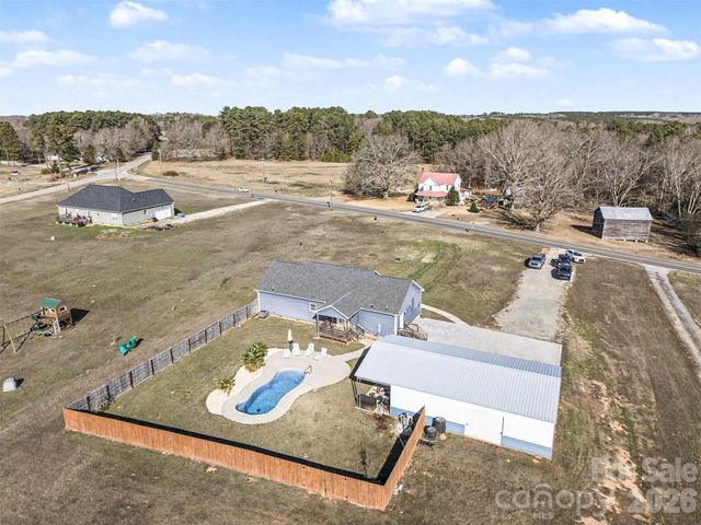 2268 Westbrook Road, Edgemoor, SC 29712