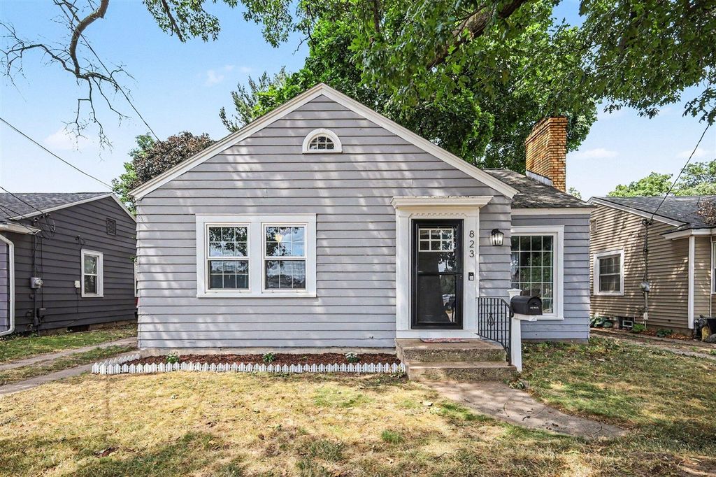 823 Alger Street, Grand Rapids, MI 49507