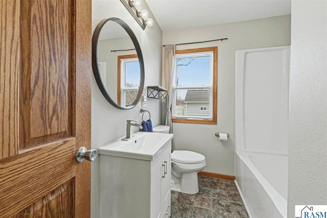 349 Tyler Avenue, North Mankato, MN 56003