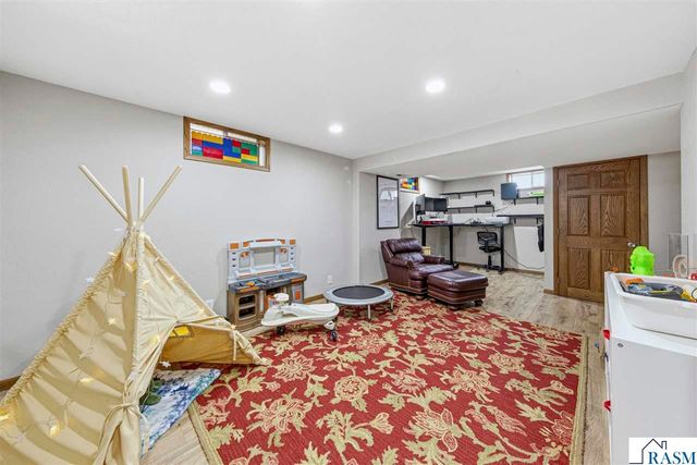 349 Tyler Avenue, North Mankato, MN 56003