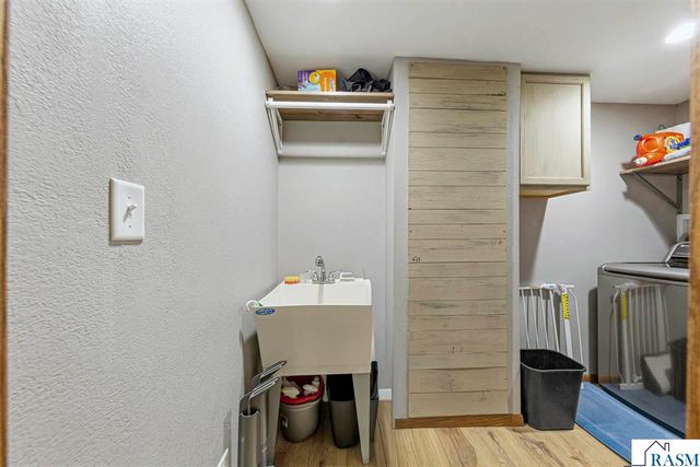 349 Tyler Avenue, North Mankato, MN 56003