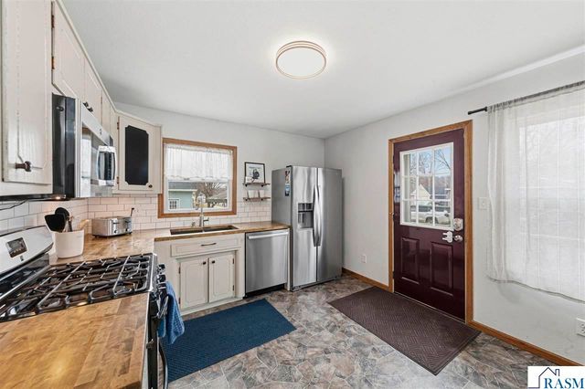 349 Tyler Avenue, North Mankato, MN 56003