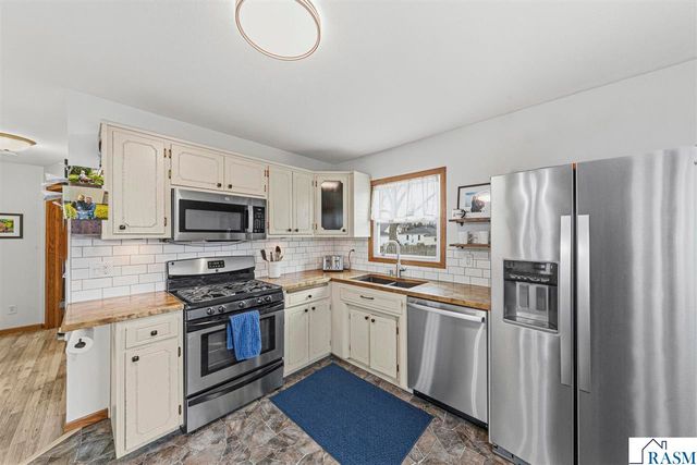 349 Tyler Avenue, North Mankato, MN 56003