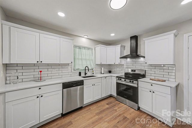 409 S Ramsey Street, Charlotte, NC 28208