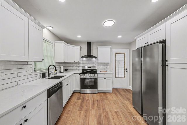 409 S Ramsey Street, Charlotte, NC 28208