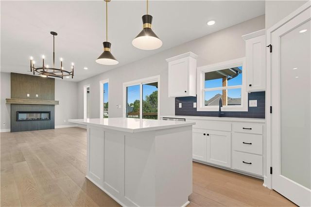 2332 NE Andromada Court, Blue Springs, MO 64014