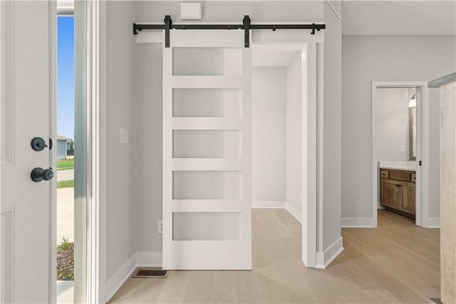 2332 NE Andromada Court, Blue Springs, MO 64014