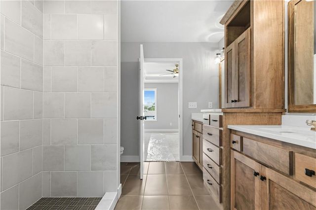 2332 NE Andromada Court, Blue Springs, MO 64014