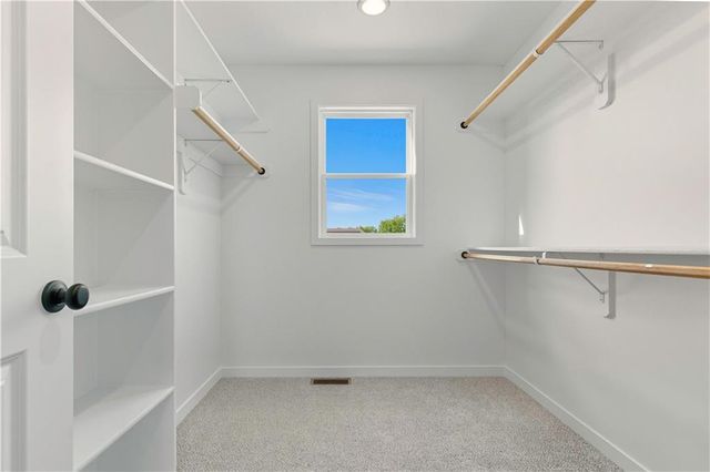 2332 NE Andromada Court, Blue Springs, MO 64014