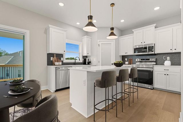 2332 NE Andromada Court, Blue Springs, MO 64014