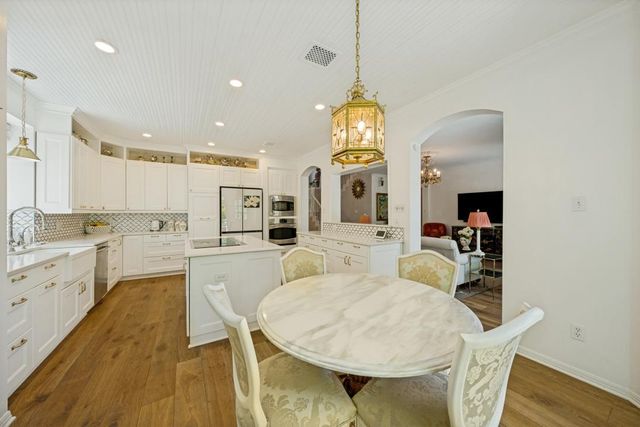 10024 Circleview DR, Austin, TX 78733