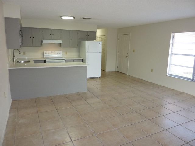 1154 FAIRWAY DR, Lakeland, FL 33801