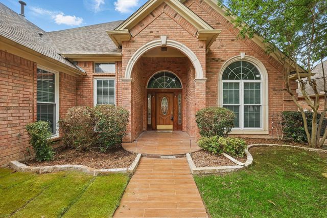 2413 Oak Brook Drive, Bedford, TX 76021