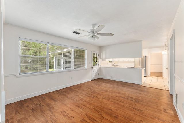930 NW 37TH TERRACE, Gainesville, FL 32605