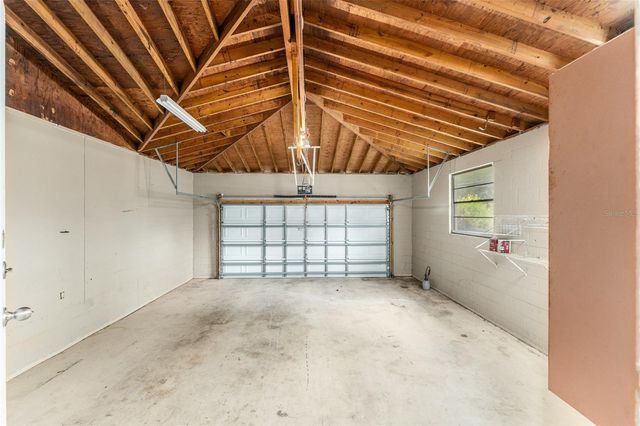 930 NW 37TH TERRACE, Gainesville, FL 32605