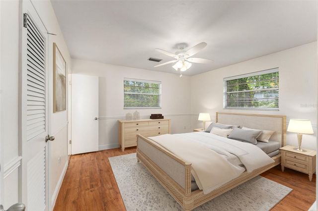 930 NW 37TH TERRACE, Gainesville, FL 32605
