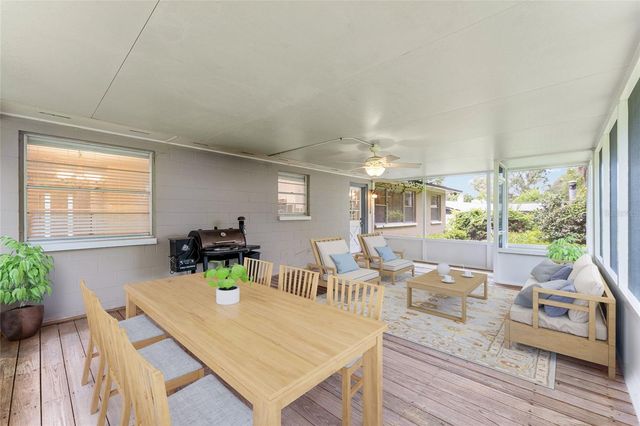 930 NW 37TH TERRACE, Gainesville, FL 32605