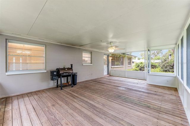 930 NW 37TH TERRACE, Gainesville, FL 32605