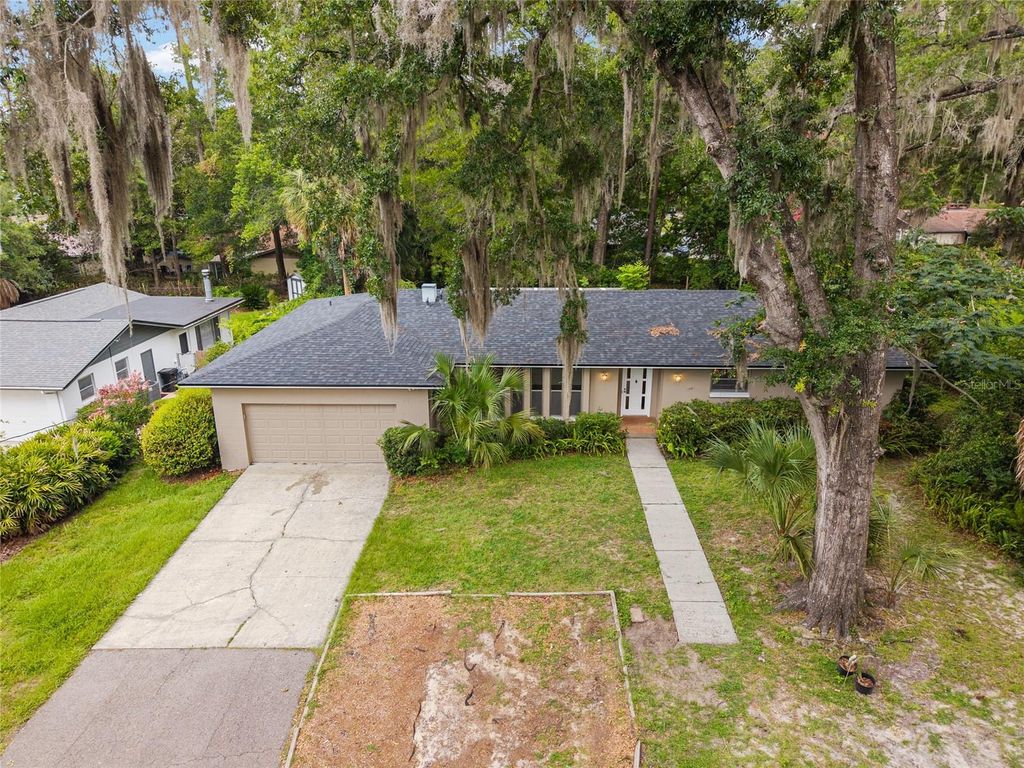 930 NW 37TH TERRACE, Gainesville, FL 32605