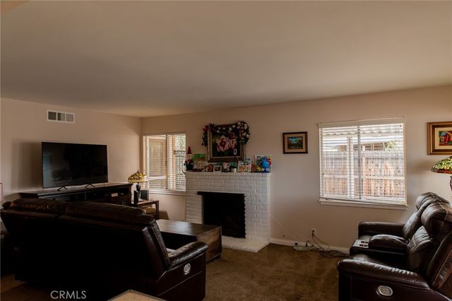 38990 Juniper Tree, Palmdale, CA 93551