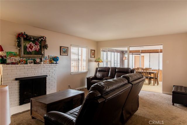 38990 Juniper Tree, Palmdale, CA 93551