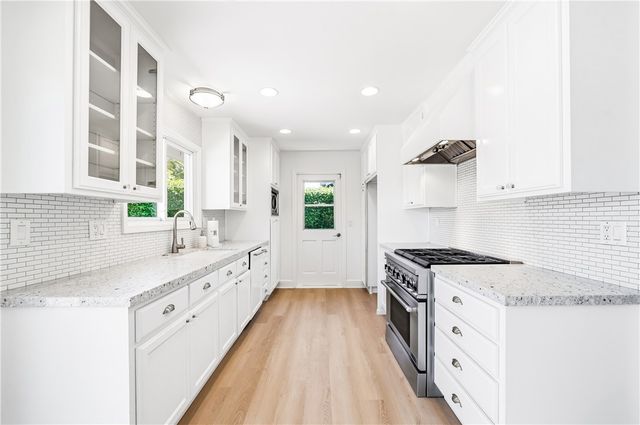 5541 Tangiers Dr, Huntington Beach, CA 92647