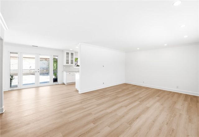 5541 Tangiers Dr, Huntington Beach, CA 92647