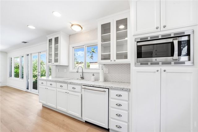 5541 Tangiers Dr, Huntington Beach, CA 92647