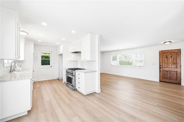 5541 Tangiers Dr, Huntington Beach, CA 92647