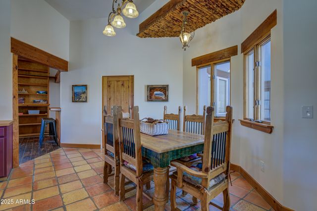 40445 N 32ND Street, Cave Creek, AZ 85331