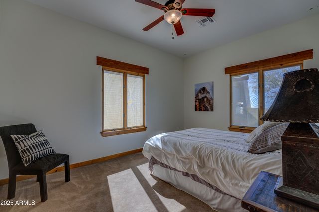 40445 N 32ND Street, Cave Creek, AZ 85331