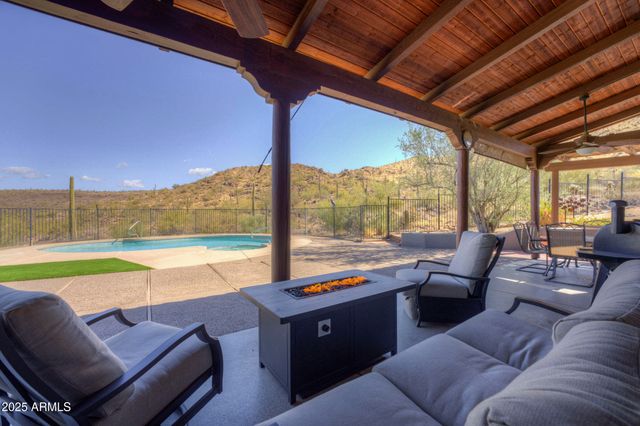 40445 N 32ND Street, Cave Creek, AZ 85331