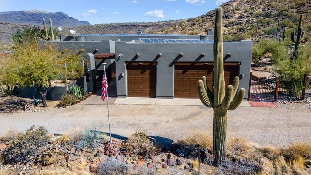 40445 N 32ND Street, Cave Creek, AZ 85331
