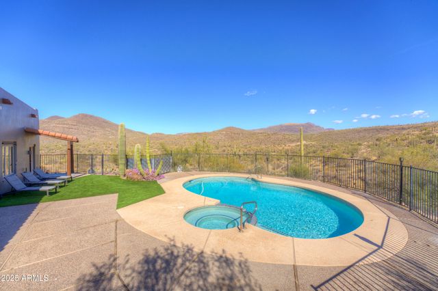 40445 N 32ND Street, Cave Creek, AZ 85331